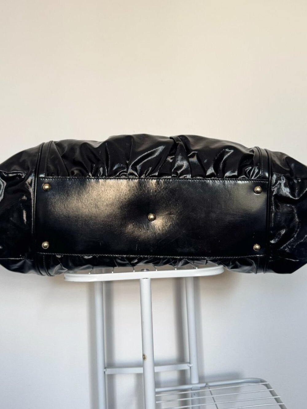 Black Patent Gucci Bag with Bamboo Handles - Picture 3 of 8